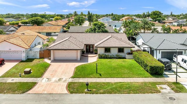 6302 NW 201st Ter, Hialeah, FL 33015