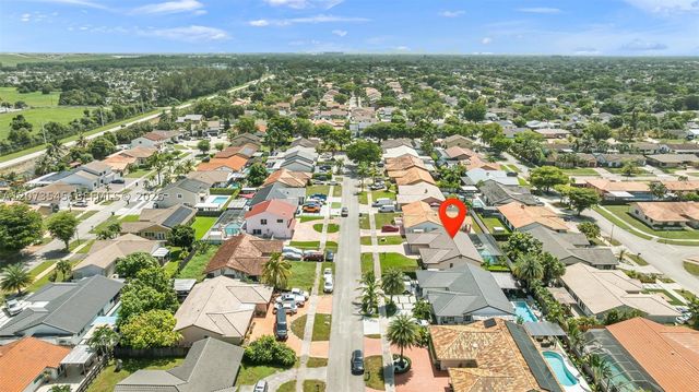 6302 NW 201st Ter, Hialeah, FL 33015