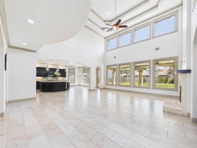 2221 Dove Haven Lane, League City, TX 77573