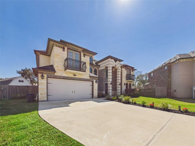 2221 Dove Haven Lane, League City, TX 77573