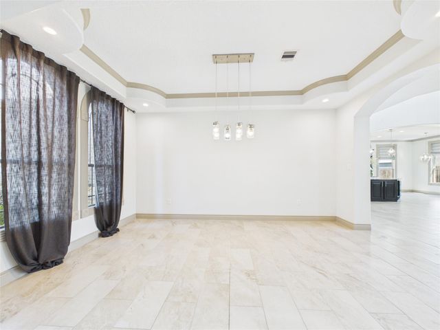 2221 Dove Haven Lane, League City, TX 77573