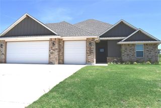 2163 Hux Drive, Blanchard, OK 73010