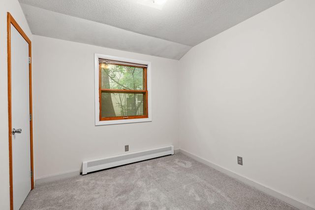 318 8th Avenue NE, Minneapolis, MN 55413