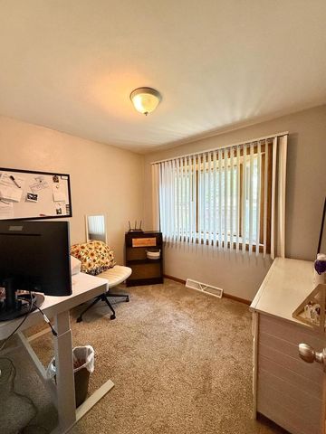 1135 W MARQUETTE STREET, Appleton, WI 54914