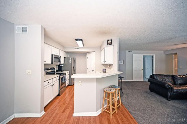 5884 Stonebridge Circle Way, Miami Twp, OH 45150