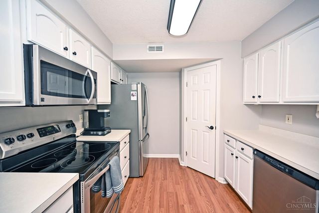 5884 Stonebridge Circle Way, Miami Twp, OH 45150