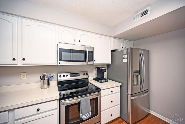 5884 Stonebridge Circle Way, Miami Twp, OH 45150