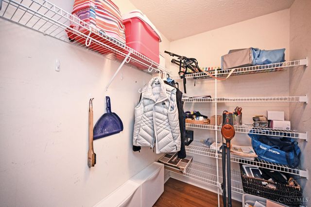 5884 Stonebridge Circle Way, Miami Twp, OH 45150