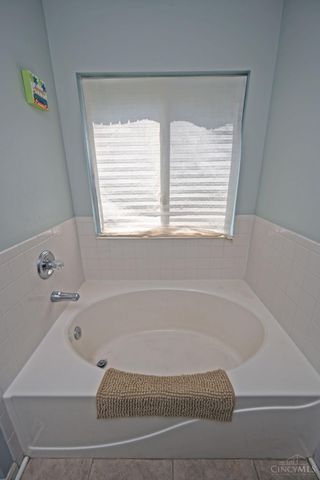 5884 Stonebridge Circle Way, Miami Twp, OH 45150