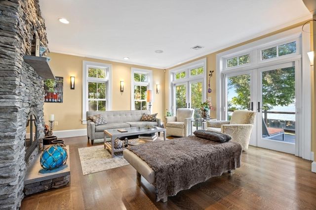 358 Rock Island Rd, Quincy, MA 02169