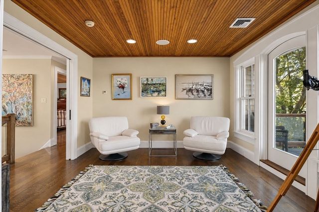 358 Rock Island Rd, Quincy, MA 02169