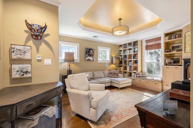 358 Rock Island Rd, Quincy, MA 02169