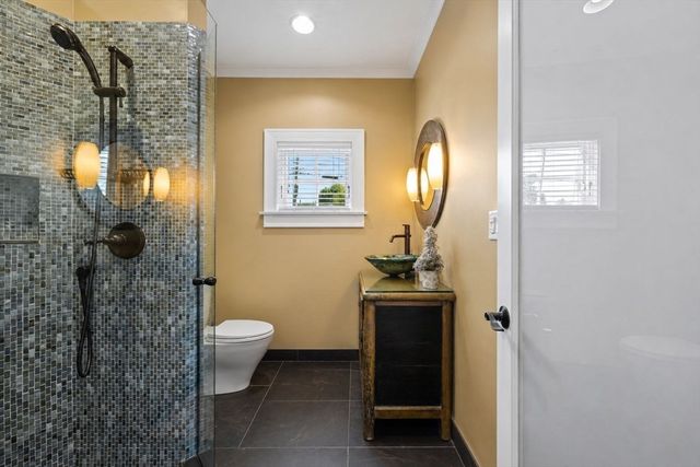 358 Rock Island Rd, Quincy, MA 02169