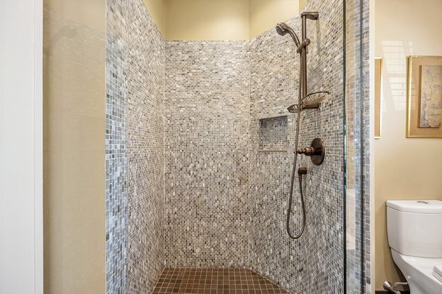 358 Rock Island Rd, Quincy, MA 02169