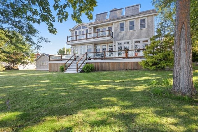 358 Rock Island Rd, Quincy, MA 02169