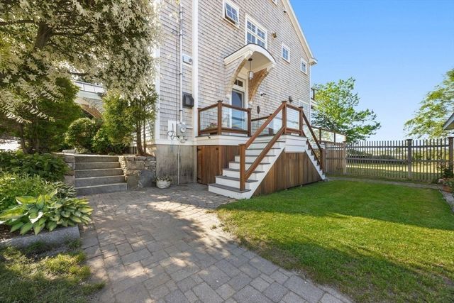 358 Rock Island Rd, Quincy, MA 02169