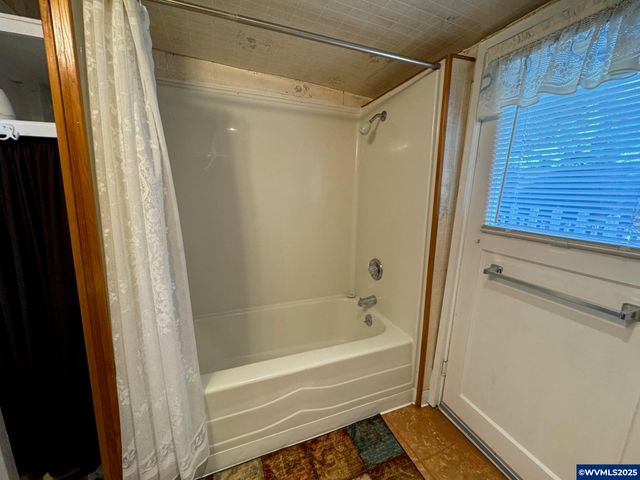 2752 Summer St SE, Salem, OR 97302
