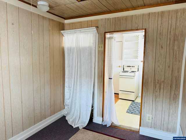 2752 Summer St SE, Salem, OR 97302