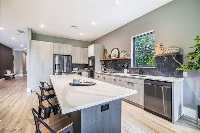 4269 15th AVE SW, Naples, FL 34116