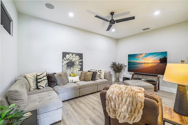 4269 15th AVE SW, Naples, FL 34116