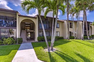 610 Sea Pine Way B2, Greenacres, FL 33415