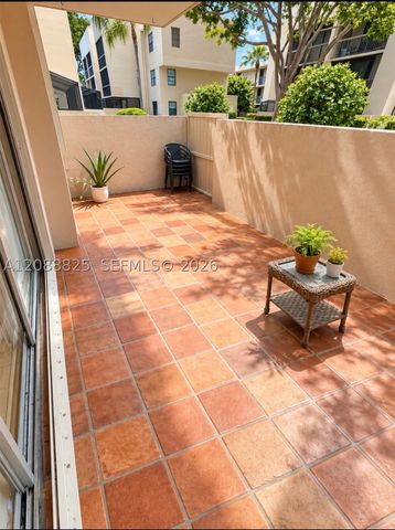 10625 SW 112th Ave 103, Miami, FL 33176