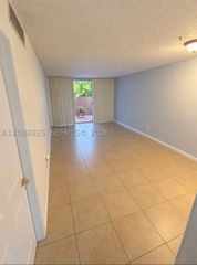 10625 SW 112th Ave 103, Miami, FL 33176