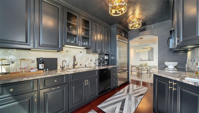 575 SANCTUARY DRIVE A504, Longboat Key, FL 34228