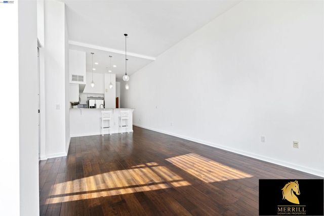 630 Thomas L Berkley Way 822, Oakland, CA 94612