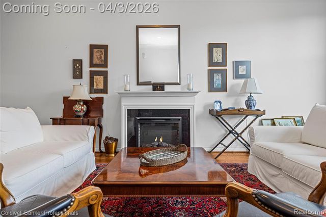10002 Harbor Place Drive, Saint Clair Shores, MI 48080