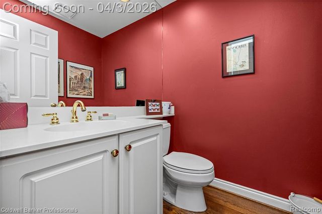 10002 Harbor Place Drive, Saint Clair Shores, MI 48080