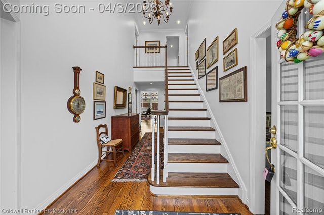 10002 Harbor Place Drive, Saint Clair Shores, MI 48080