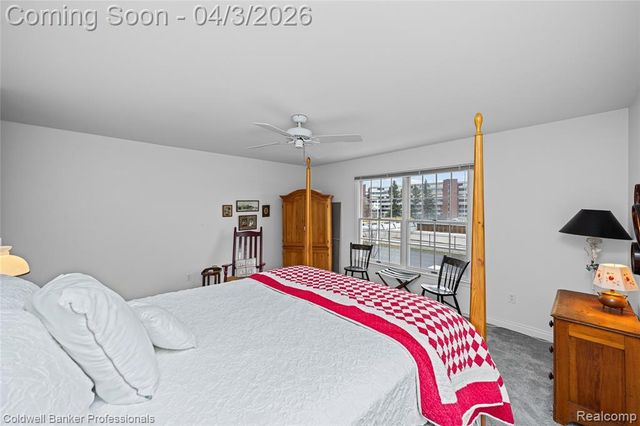 10002 Harbor Place Drive, Saint Clair Shores, MI 48080