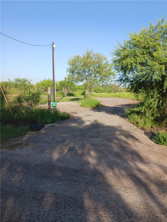 7883 County Road 2431, Sinton, TX 78387 — photo 2