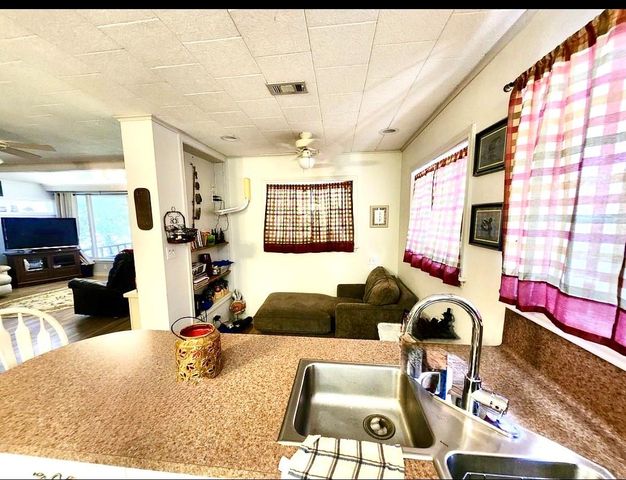 219 Magnolia Drive, Burkeville, TX 75932