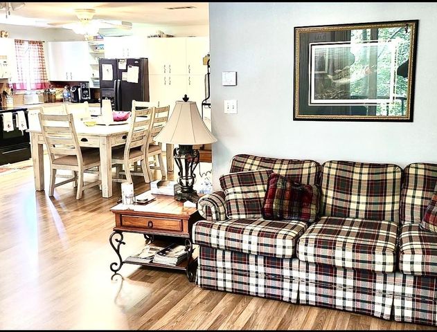 219 Magnolia Drive, Burkeville, TX 75932