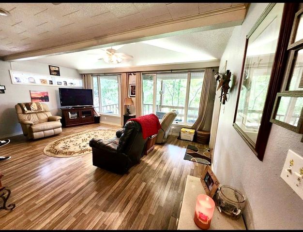 219 Magnolia Drive, Burkeville, TX 75932