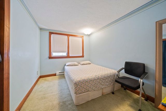 29 Hillcrest Ave, Brockton, MA 02301