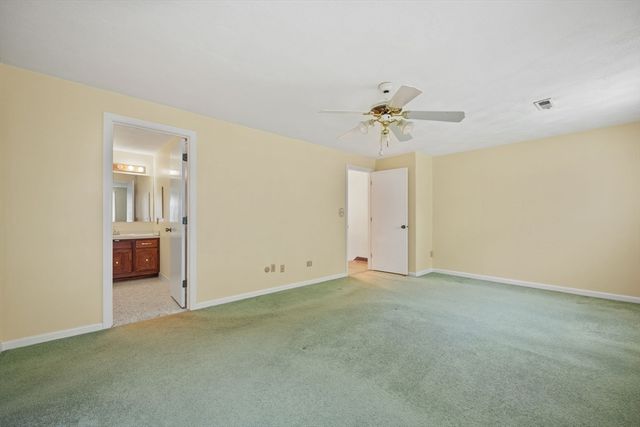 399 Pond St B8, Braintree, MA 02184