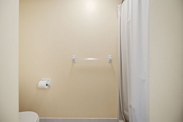 399 Pond St B8, Braintree, MA 02184