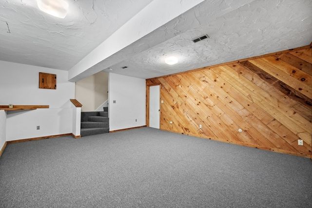 399 Pond St B8, Braintree, MA 02184