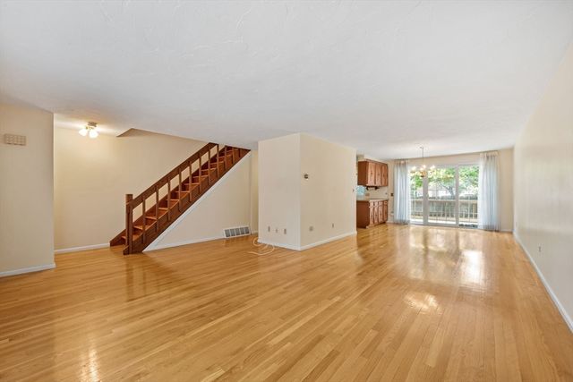 399 Pond St B8, Braintree, MA 02184