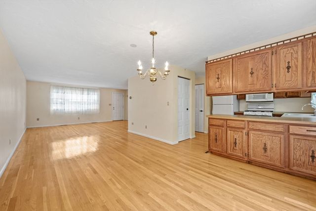 399 Pond St B8, Braintree, MA 02184