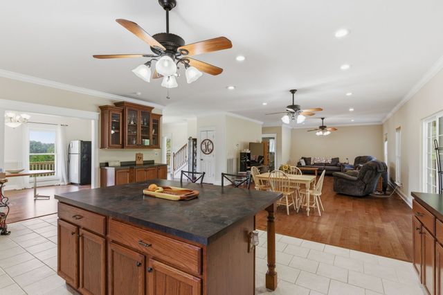 985 Furnace Hollow Road, Dickson, TN 37055