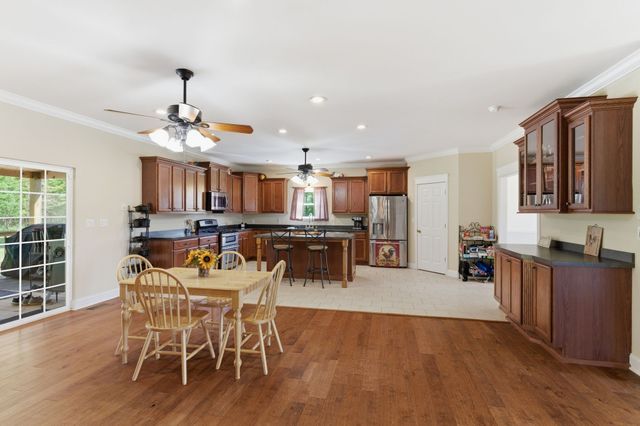 985 Furnace Hollow Road, Dickson, TN 37055