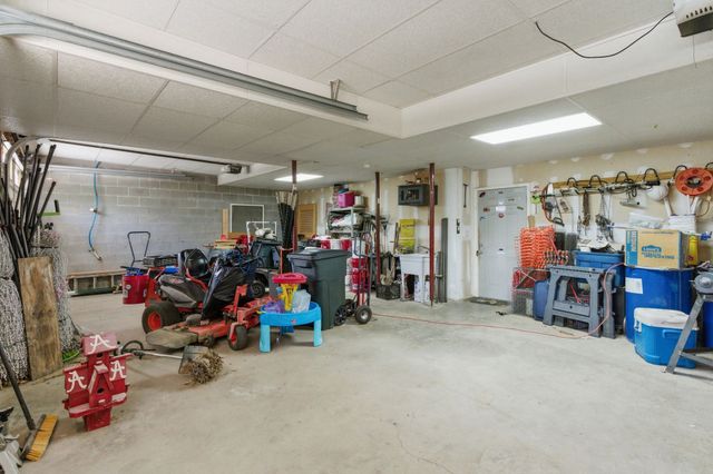 985 Furnace Hollow Road, Dickson, TN 37055