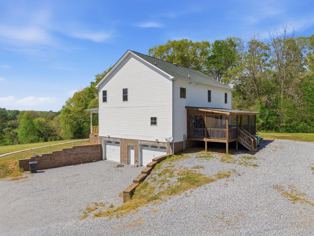 985 Furnace Hollow Road, Dickson, TN 37055