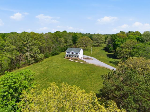 985 Furnace Hollow Road, Dickson, TN 37055