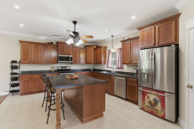 985 Furnace Hollow Road, Dickson, TN 37055