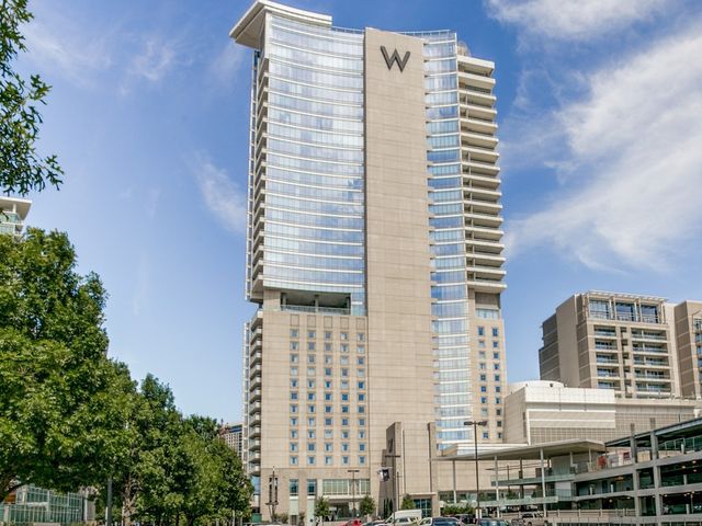 2430 Victory Park Lane 2301, Dallas, TX 75219